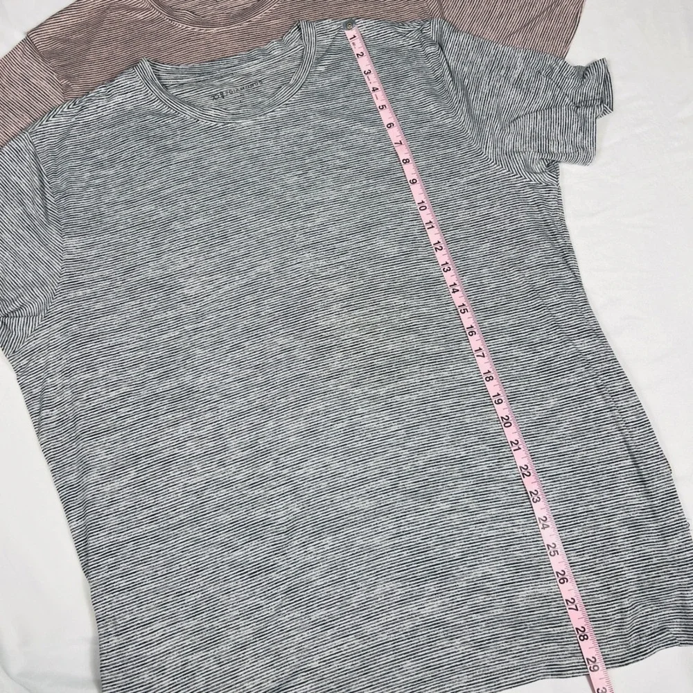 7 Diamonds Core Crew Men 2 Pack Micro Stripe Performance T-Shirt Grey Pink Large